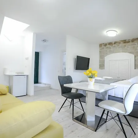 Guest house Kate 4*